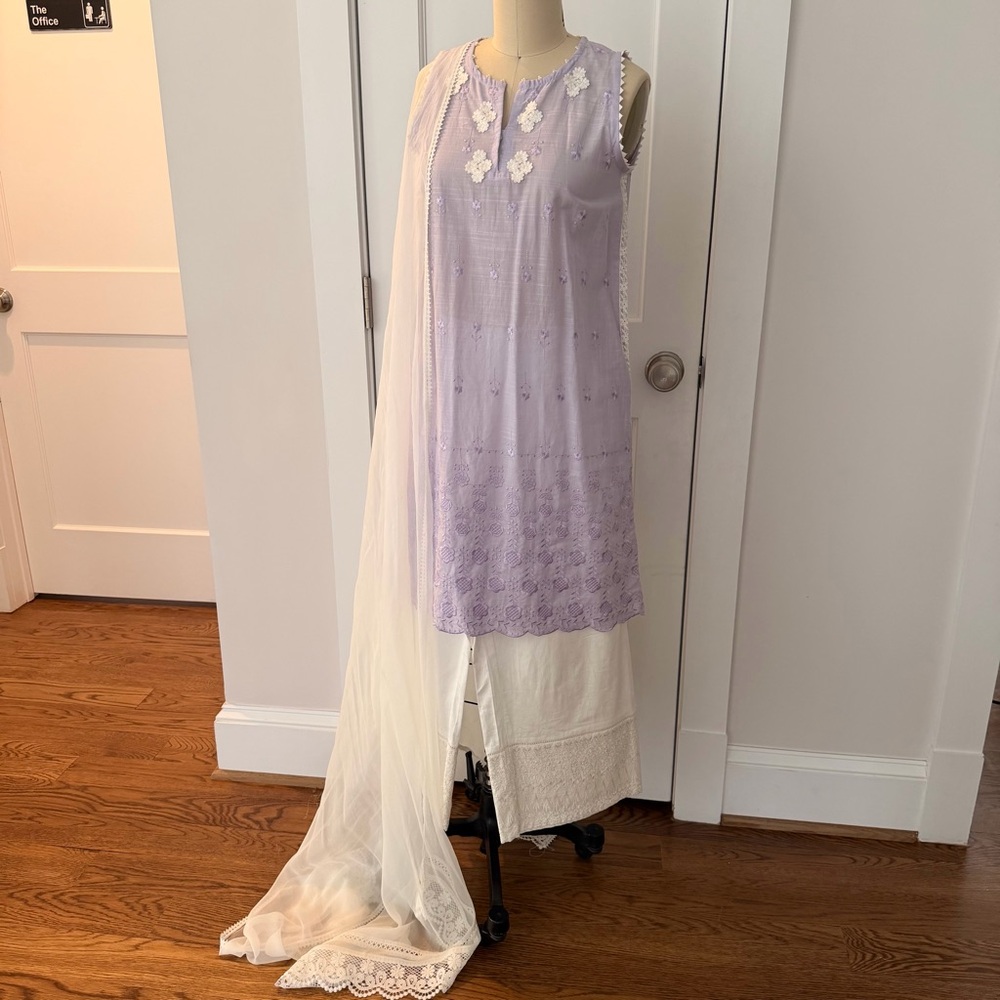 Sana Safinaz Lavender Cotton 3 Piece Suit